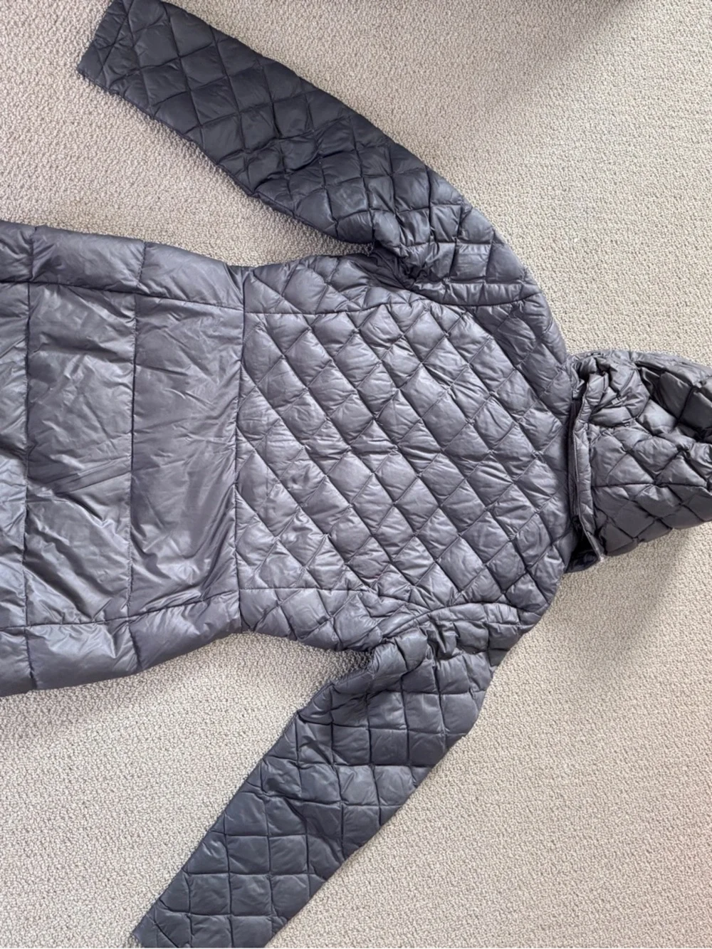 The North Face Women's Gray Quilted Hooded Puffer Coat - Picture 5 of 7